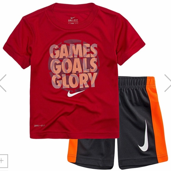 Nike Other - NIKE BOYS 2T GAMES GOALS GLORY GRAPHIC TEE & SHORT